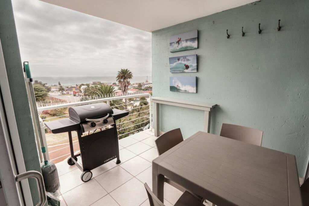Oceanview Apartments The Look Out Jeffreys Bay Exterior photo
